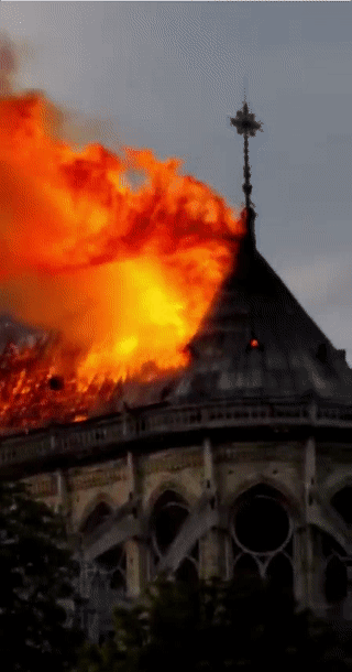 巴黎圣母院大火，中国人叹息，还记得159年前的圆明园吗？