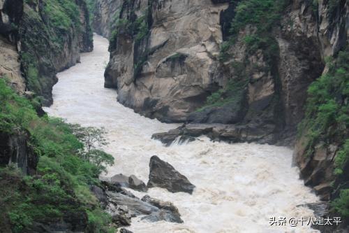 中国十大峡谷之雅鲁藏布大峡谷