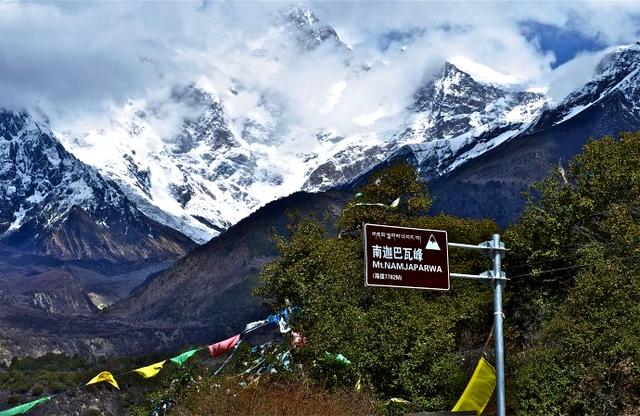 10个字，带您了解青藏高原最具神秘色彩的雅鲁藏布大峡谷